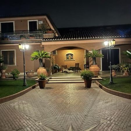 Villa Ines Ardea Exteriér fotografie